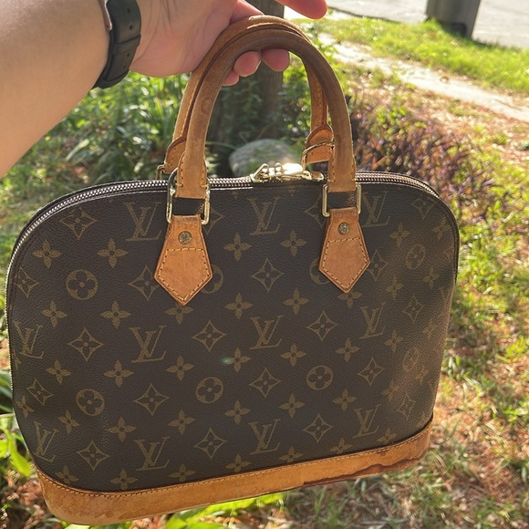 Sale Authentic Louis Vuitton Alma Vintage Project bag Monogram - Picture 3 of 17